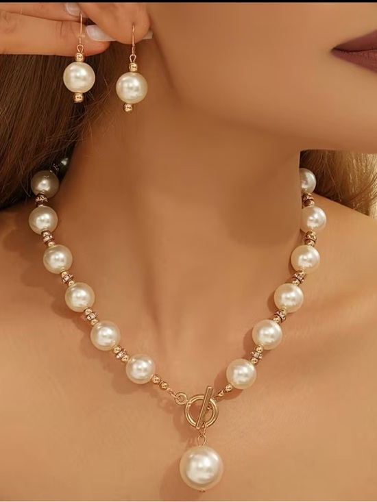 Jewelry - Classic faux white Pearl Drop studded Necklace and Earring Set